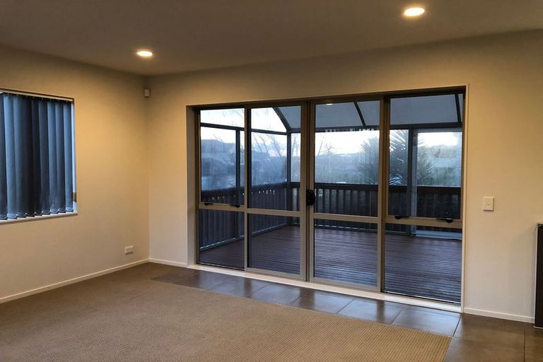Photo of property in 114a Jeffs Road, Flat Bush, Auckland, 2016