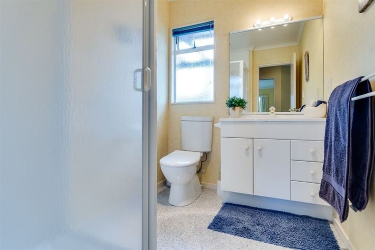 Photo of property in 14 Alderney Way, Taradale, Napier, 4112