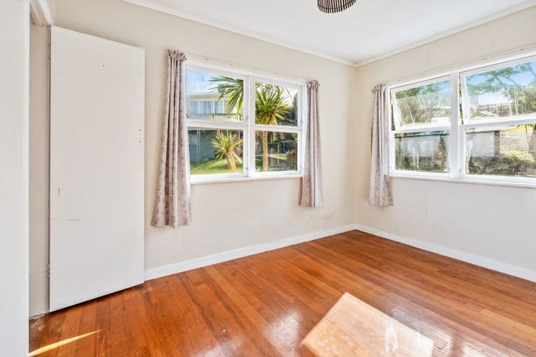 Photo of property in 44 Memorial Drive, Parahaki, Whangarei, 0112
