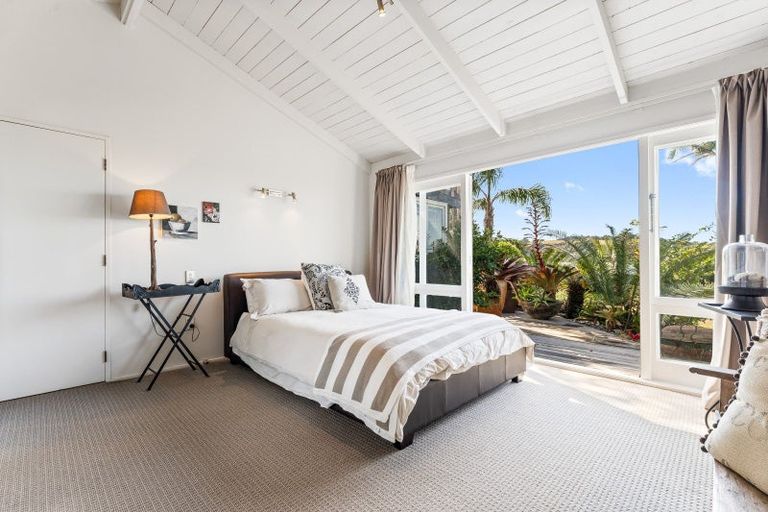 Photo of property in 465 Leigh Road, Whangateau, 0985