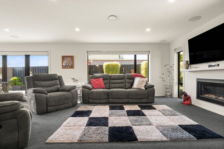 Photo of property in 9 Greenhithe Street, Waihola, Milton, 9073