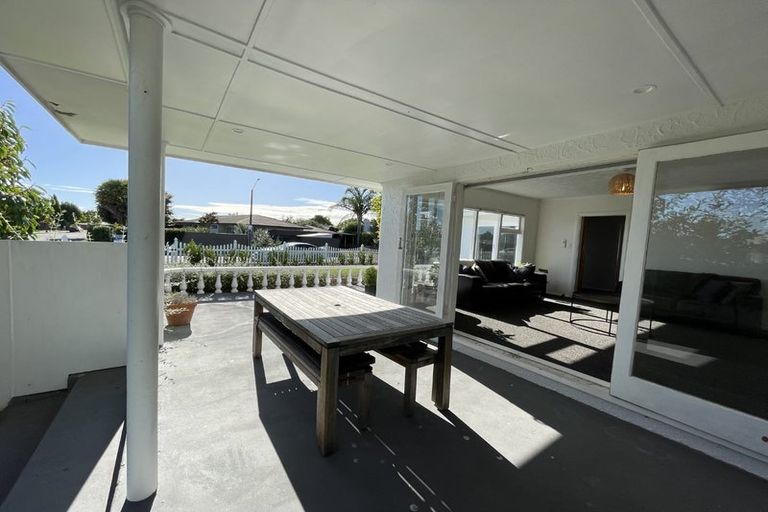 Photo of property in 1 Chester Place, Taradale, Napier, 4112