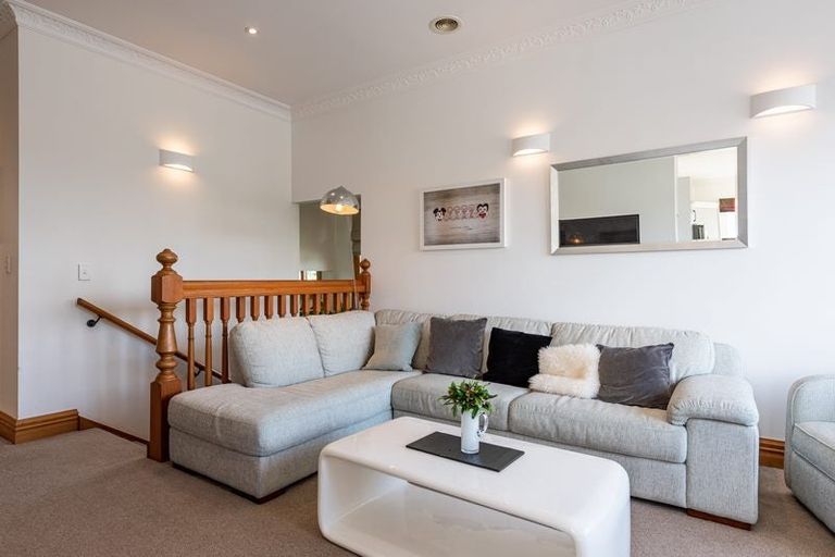 Photo of property in 5-7 Mahoe Street, Eastbourne, Lower Hutt, 5013