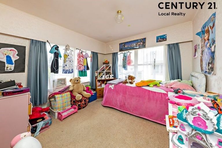 Photo of property in 32 Mcleod Road, Weymouth, Auckland, 2103