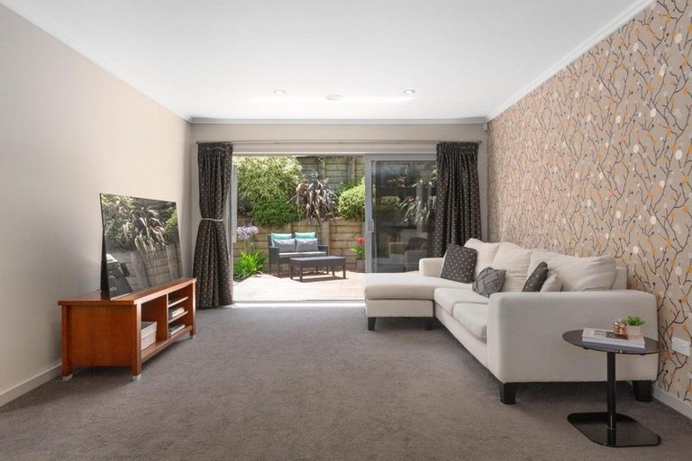 Photo of property in 26 Flotilla Place, Whitby, Porirua, 5024