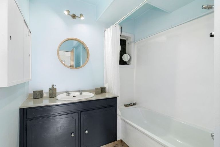 Photo of property in 2/55 Waitohu Road, York Bay, Lower Hutt, 5013