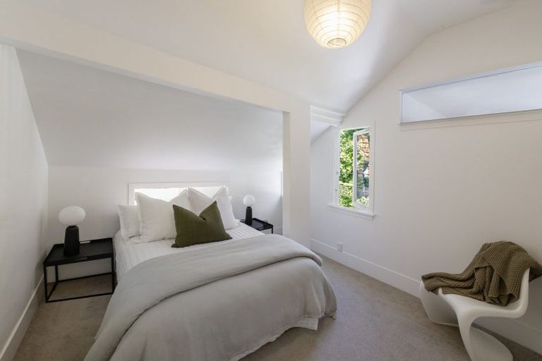 Photo of property in 8 Glen Road, Kelburn, Wellington, 6012