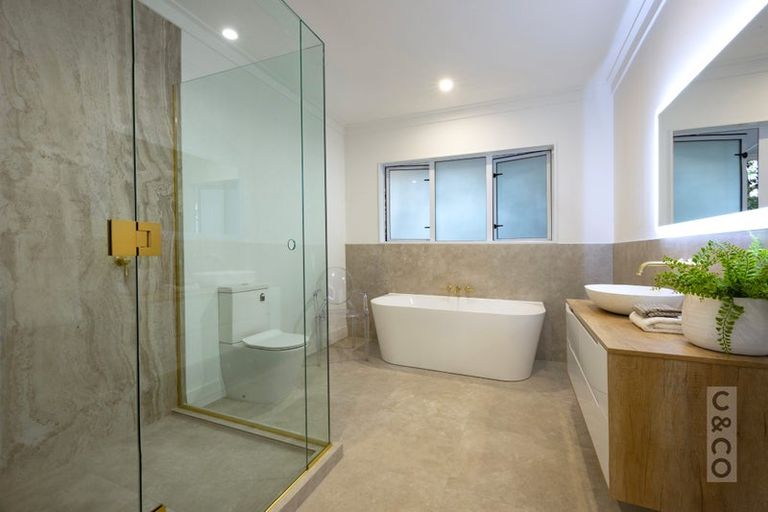 Photo of property in 15 Edward Street, Riverhead, 0820