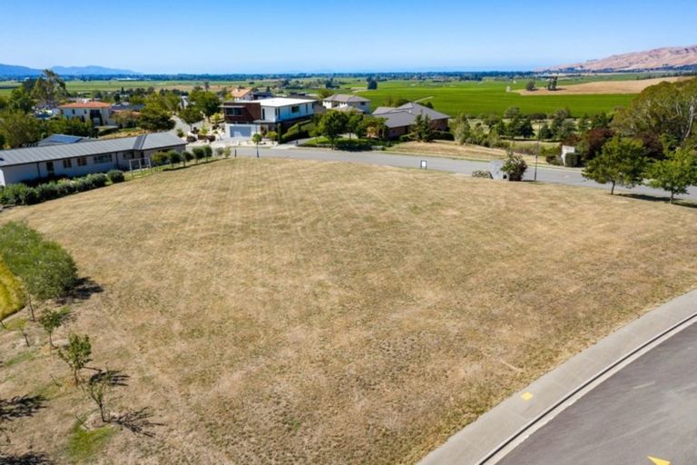 Photo of property in 102 Marlborough Ridge Drive, Fairhall, 7272