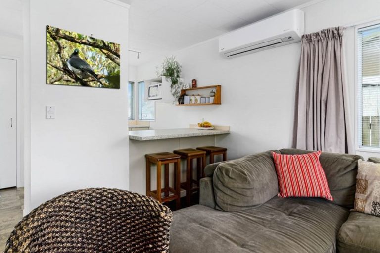 Photo of property in 17 Bronte Place, Owhata, Rotorua, 3010