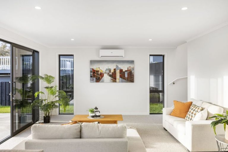 Photo of property in 92 Great South Road, Pokeno, 2402