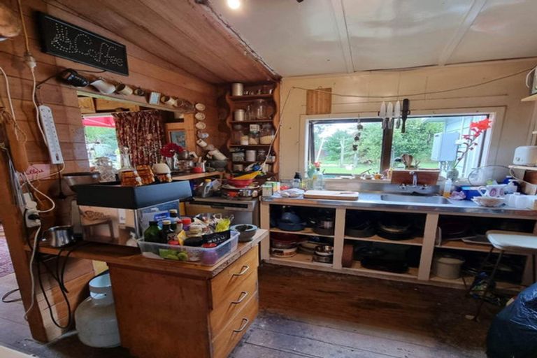 Photo of property in 5 Anderson Street, Eketahuna, 4900