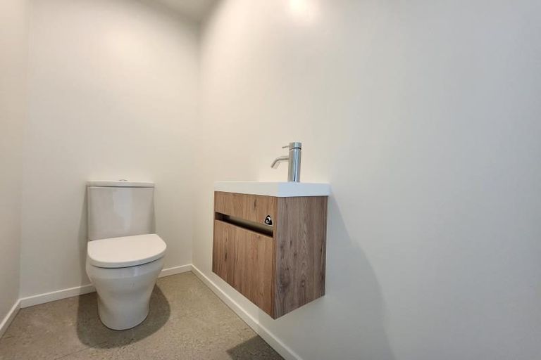 Photo of property in 17b Cuba Street, Petone, Lower Hutt, 5012