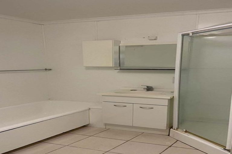 Photo of property in 2/575a Mount Eden Road, Mount Eden, Auckland, 1024