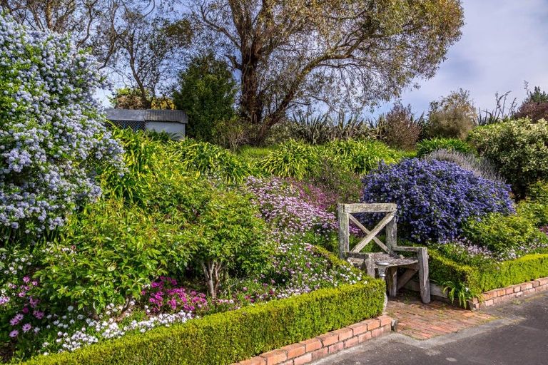 Photo of property in 252 Masterton Stronvar Road, Te Ore Ore, Masterton, 5890