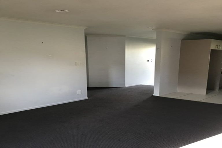 Photo of property in 70c Kayes Road, Pukekohe, 2120