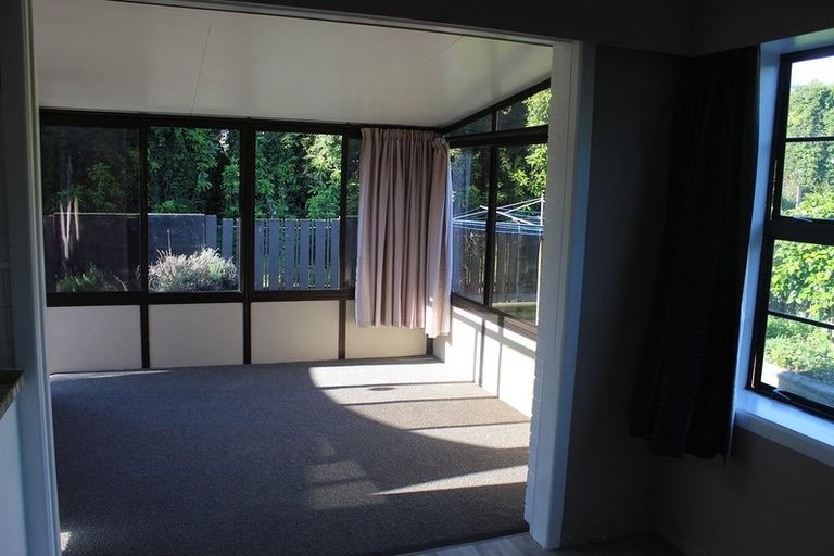 Photo of property in 6 Brough Place, St Andrews, Hamilton, 3200