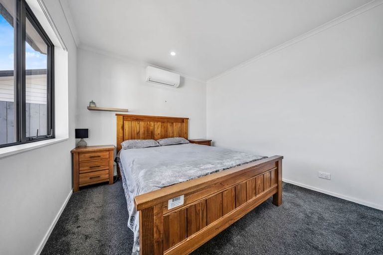 Photo of property in 1/26 Cambridge Terrace, Papatoetoe, Auckland, 2025