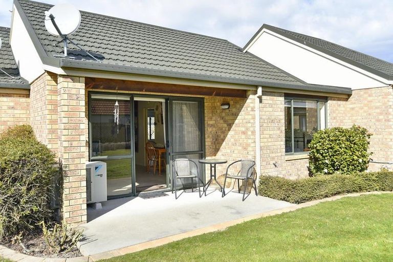 Photo of property in 16 Wiltshire Retirement Village, Rangiora, 7400