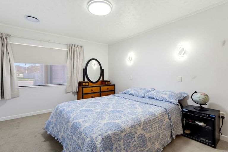 Photo of property in 10 Te Kupe Road, Paraparaumu Beach, Paraparaumu, 5032