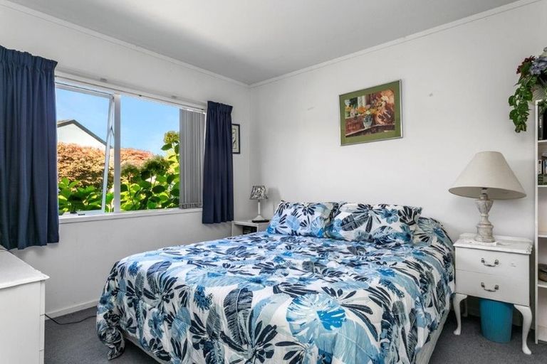 Photo of property in 29 Fairview Terrace, Waipahihi, Taupo, 3330