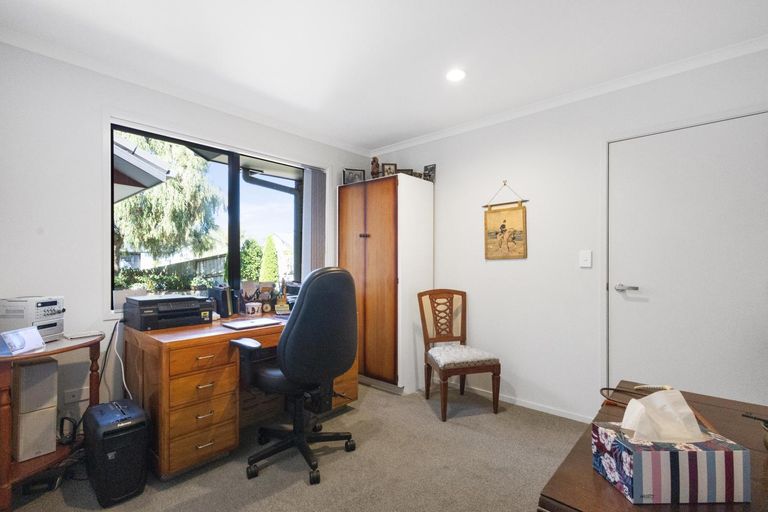 Photo of property in 12 Cotter Place, Cambridge, 3434