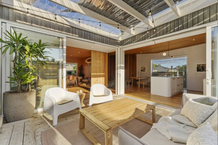Photo of property in 249b Oceanbeach Road, Mount Maunganui, 3116