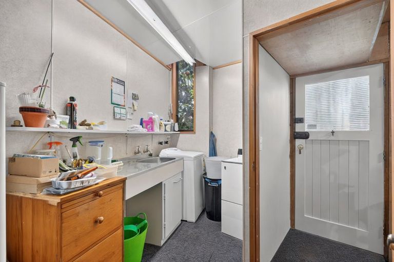 Photo of property in 137 Princes Drive, Britannia Heights, Nelson, 7010