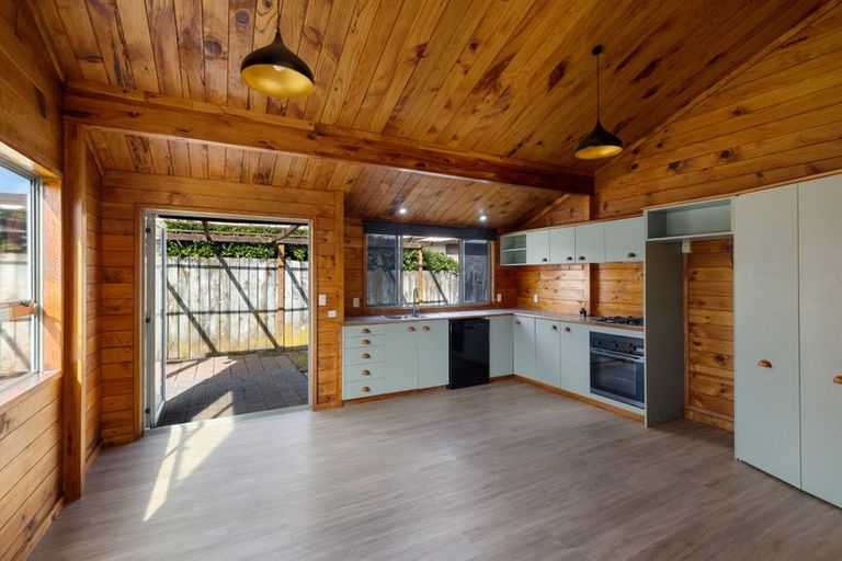 Photo of property in 24 Halcione Close, Flagstaff, Hamilton, 3210