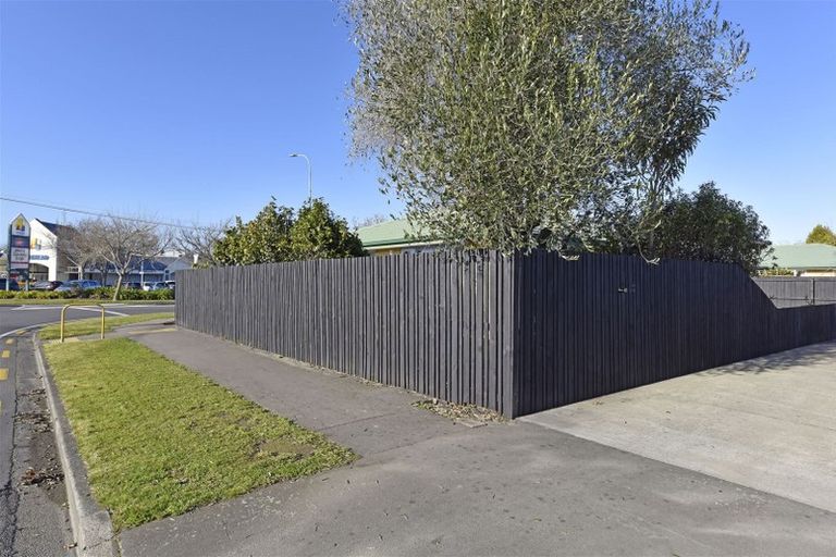 Photo of property in 61 Merrin Street, Avonhead, Christchurch, 8042