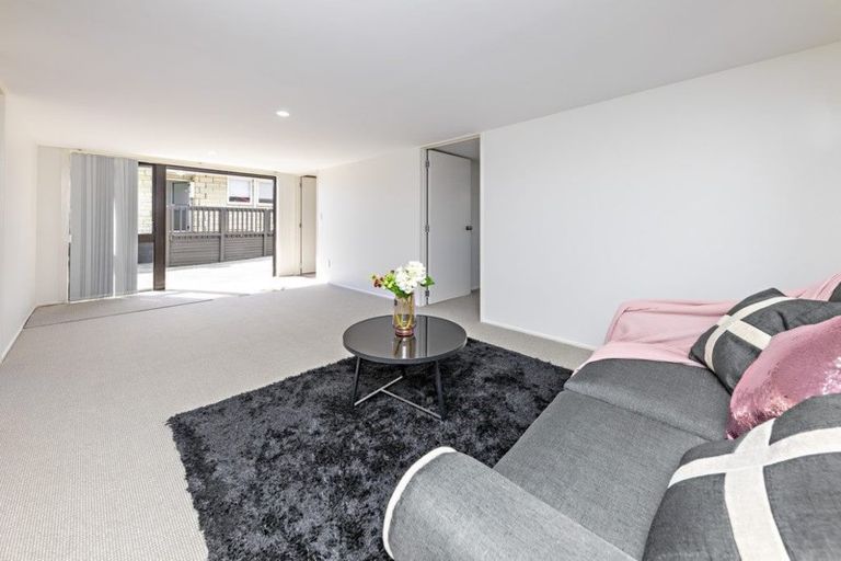 Photo of property in 185 Dawson Road, Clover Park, Auckland, 2023