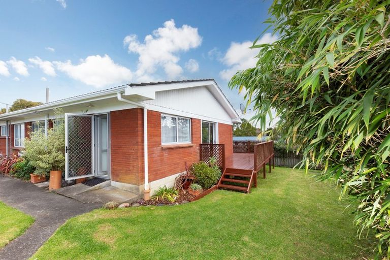 Photo of property in 3/118 Lynwood Road, New Lynn, Auckland, 0600