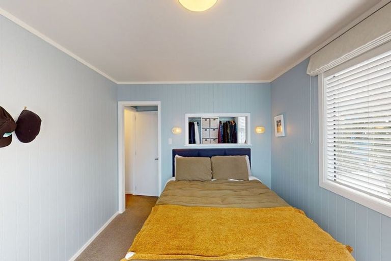 Photo of property in 68 Owhiro Bay Parade, Owhiro Bay, Wellington, 6023