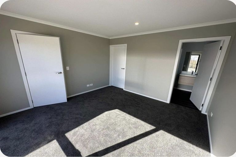 Photo of property in 3 Rotoiti Place, Paraparaumu, 5032