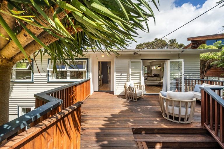 Photo of property in 10a Wilding Avenue, Northcote Point, Auckland, 0627