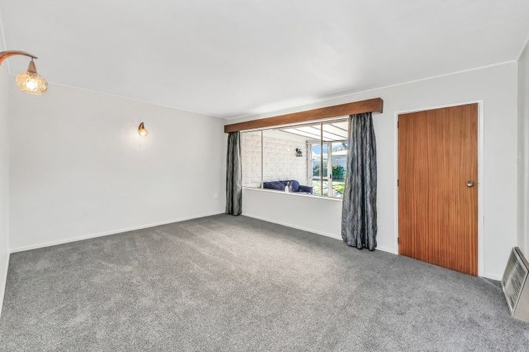 Photo of property in 8 Coates Place, Rangiora, 7400