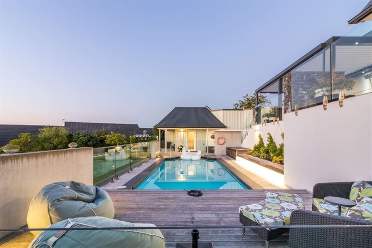 Photo of property in 4 Nehru Place, Cashmere, Christchurch, 8022