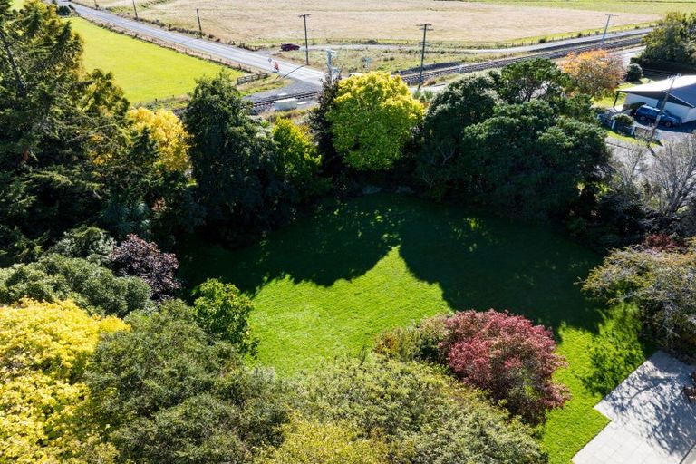 Photo of property in 4 Riccarton Road East, East Taieri, Mosgiel, 9024