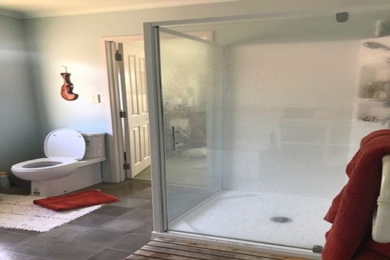 Photo of property in 15 Finch Street, One Tree Point, 0118