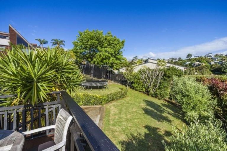 Photo of property in 10 Bellbird Rise, Murrays Bay, Auckland, 0630