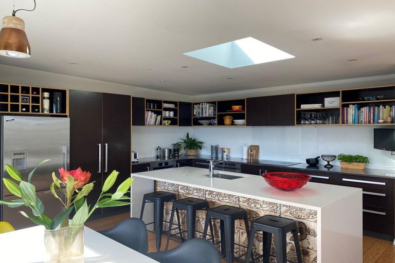 Photo of property in 135 Volga Street, Island Bay, Wellington, 6023