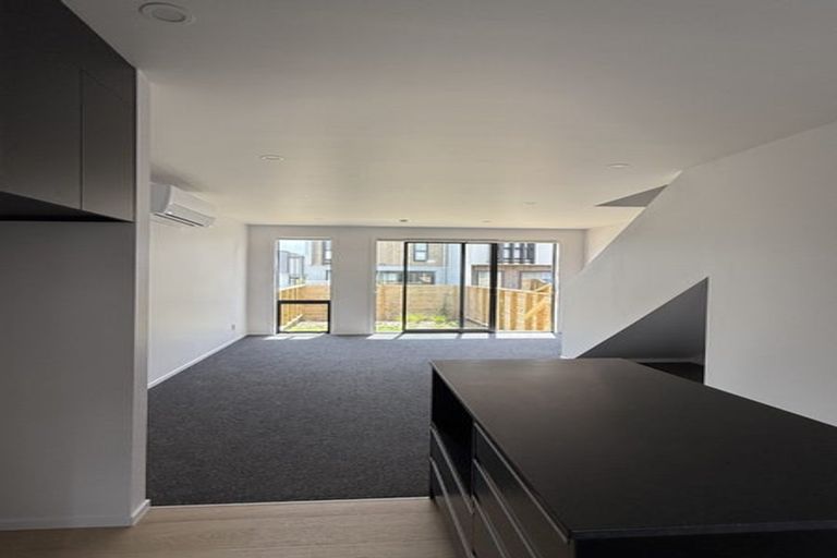 Photo of property in 12 Kamahi Place, Paraparaumu, 5032