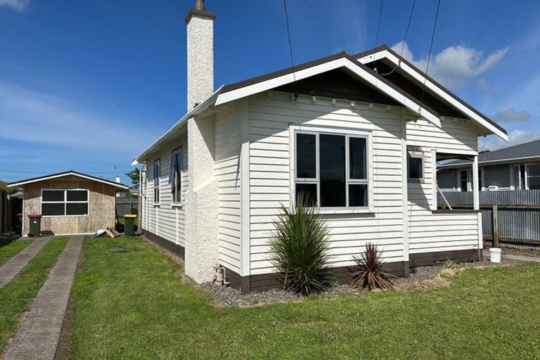 Photo of property in 29 Egmont Street, Hawera, 4610