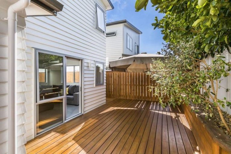 Photo of property in 41 Nautilus Drive, Gulf Harbour, Whangaparaoa, 0930