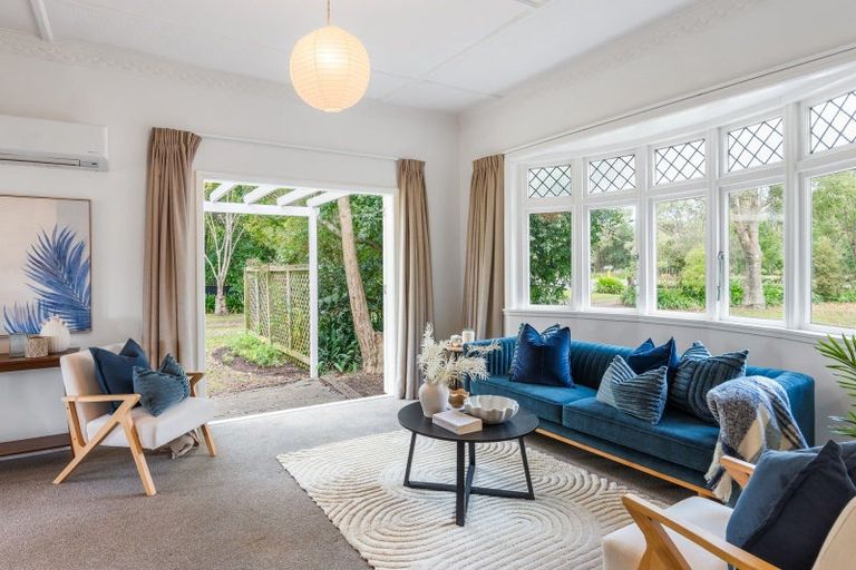 Photo of property in 435 Tararua Road, Levin, 5571