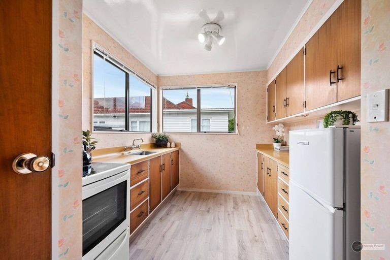 Photo of property in 3a Godley Street, Waterloo, Lower Hutt, 5011