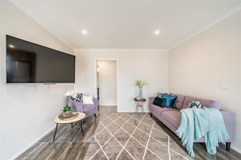 Photo of property in 37 Buddle Road, Wallaceville, Upper Hutt, 5018