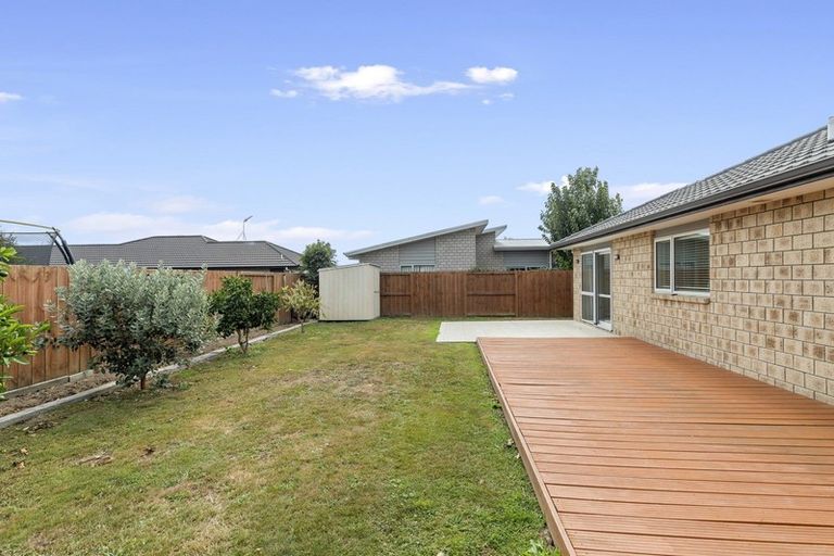 Photo of property in 18 Piwakawaka Court, Rototuna North, Hamilton, 3210