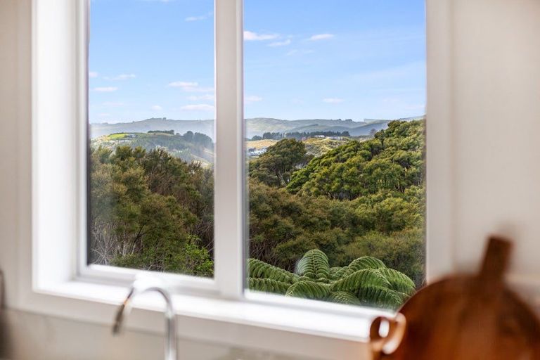 Photo of property in 49 Cleat Street, Whitby, Porirua, 5024