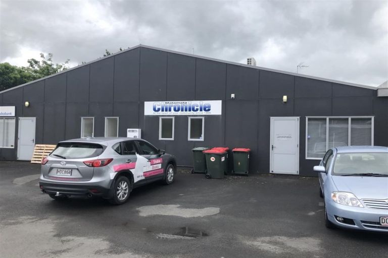 Photo of property in 2/2 Tainui Terrace, Mangere Bridge, Auckland, 2022